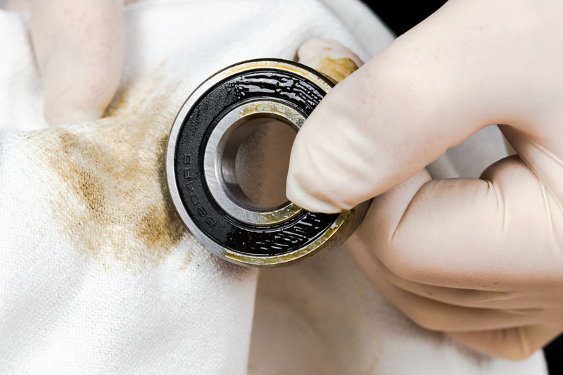 Clean ball bearing with cloth